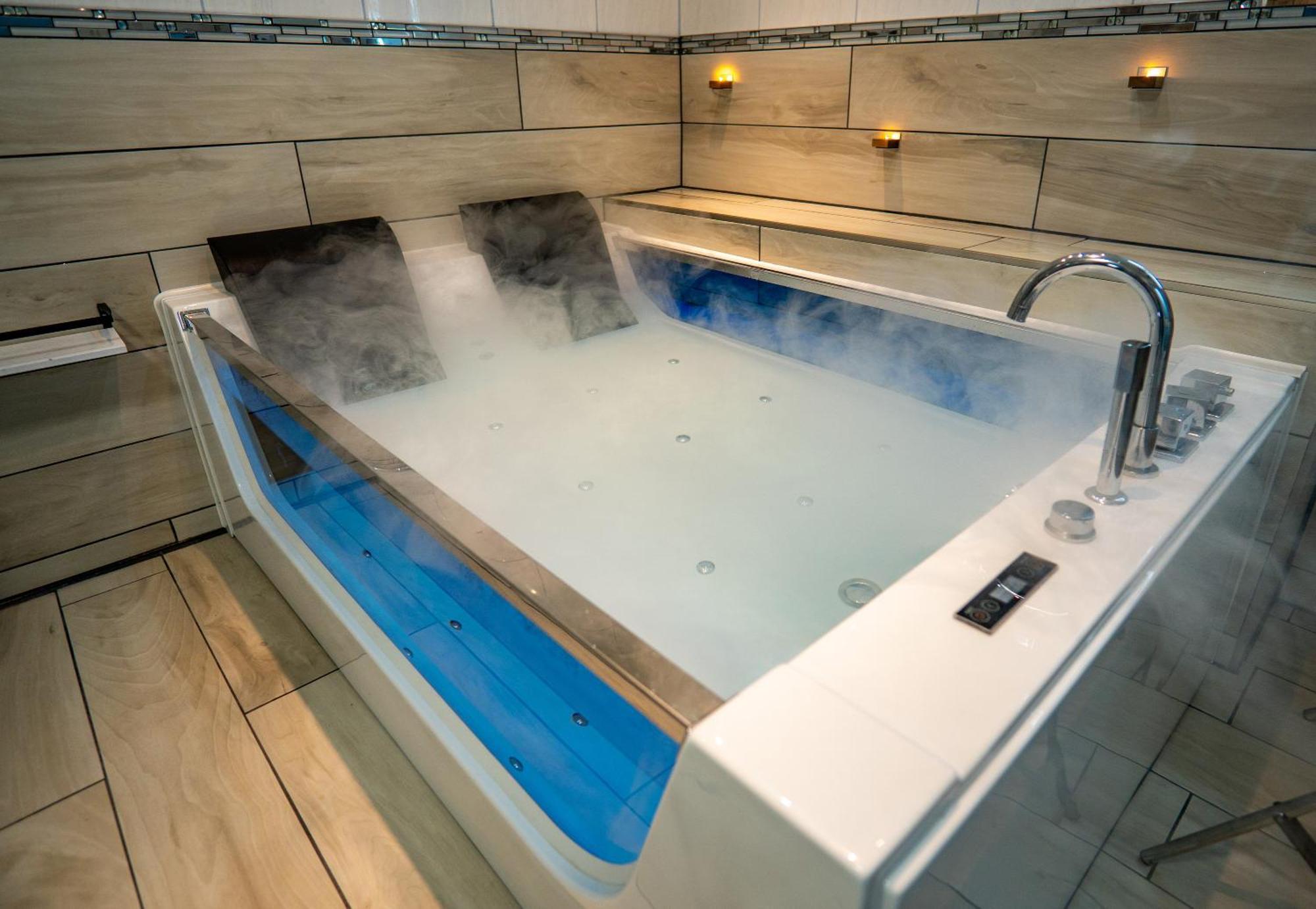 Spawo Mit Sauna Und Whirpool Pfullendorf Exteriör bild