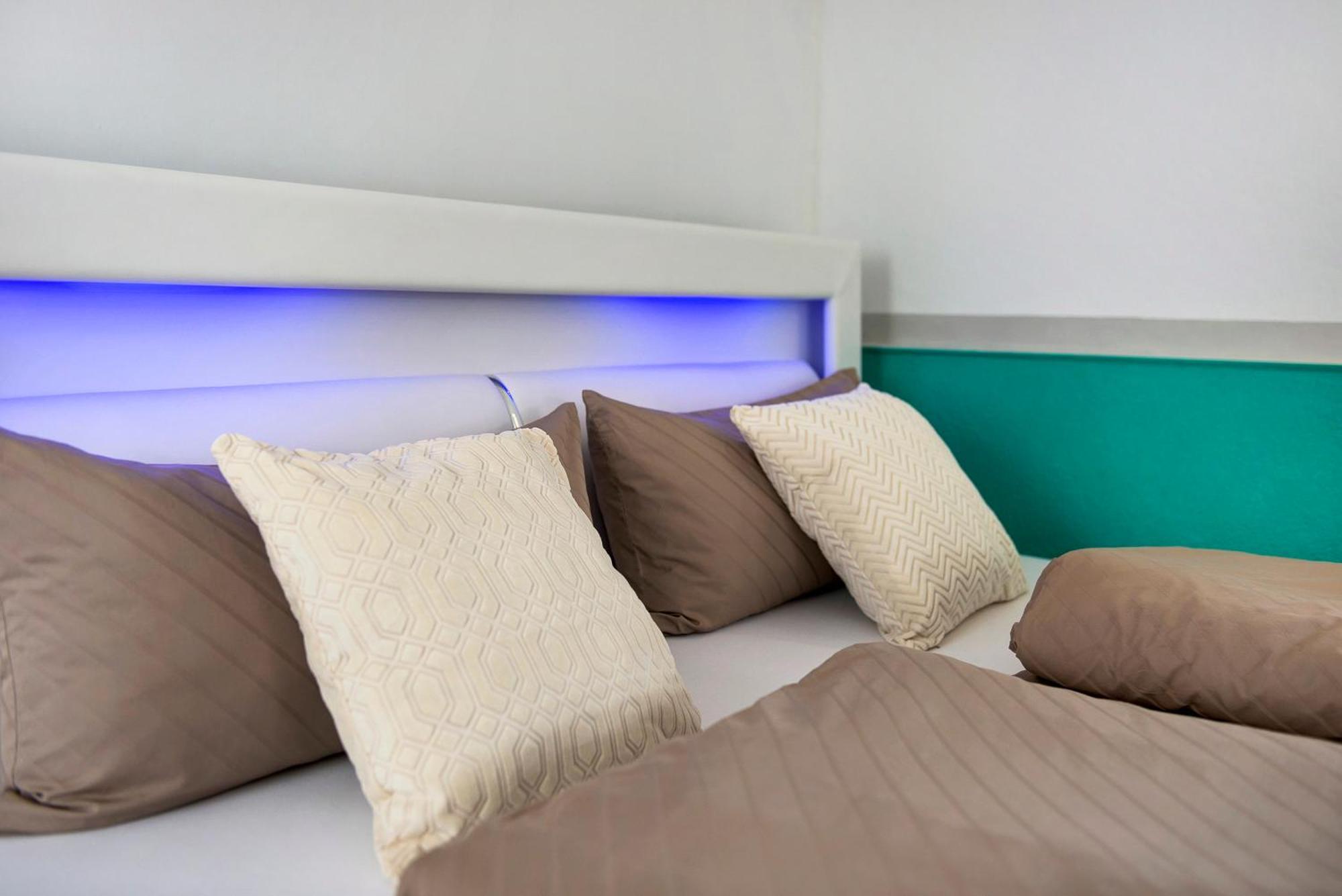 Spawo Mit Sauna Und Whirpool Pfullendorf Exteriör bild